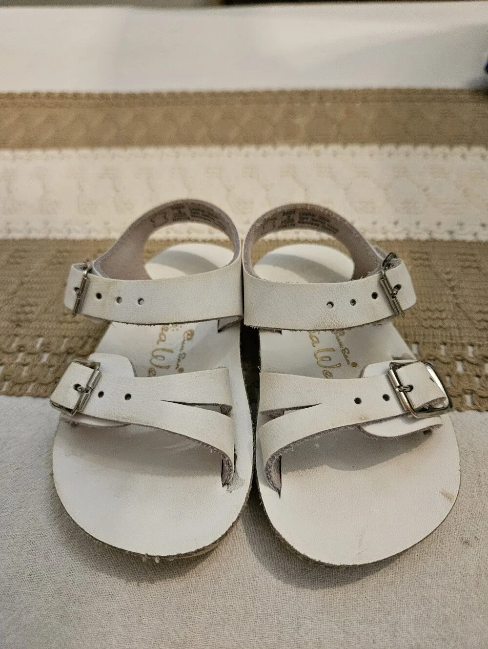 Sea Wees White Sandals | Size 3